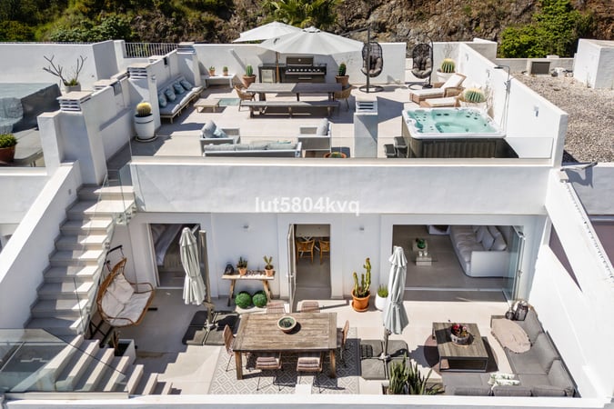 Penthouse in Malaga - view 1