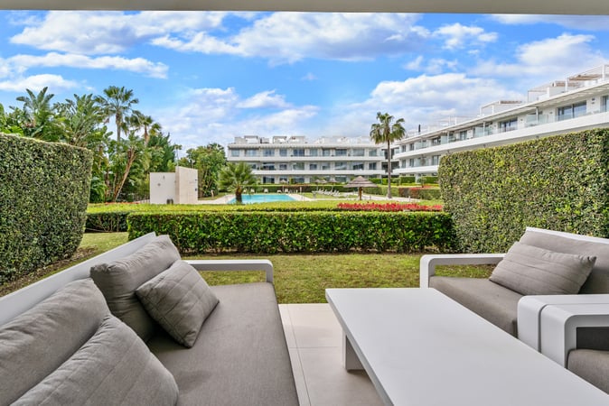 Apartment in Estepona - view 1