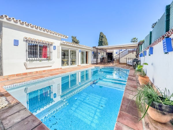 Villa in Costalita - view 1