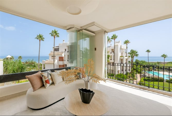 Apartment in Guadalmansa - view 1