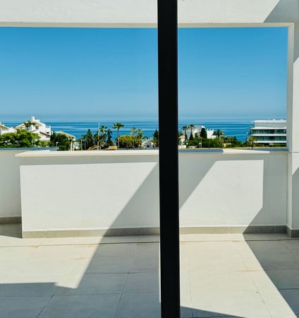 Penthouse in Estepona - view 1