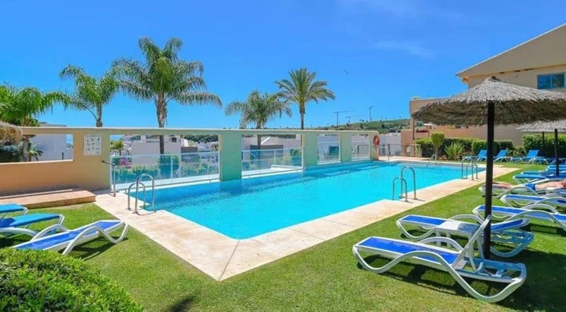 Apartment in Estepona - view 1