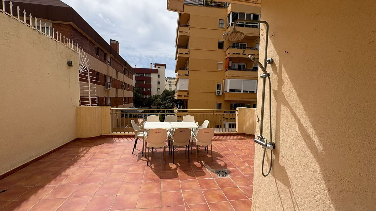 Apartment in Marbella - Image 3