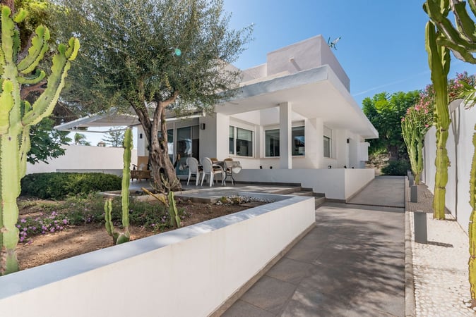 Villa in Marbella - view 1
