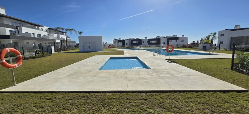 Apartment in Estepona - view 1