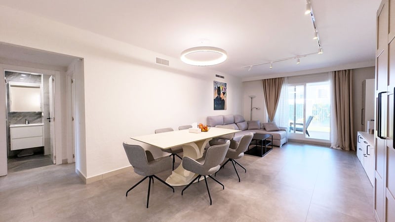 Apartment in El Paraiso - view 1