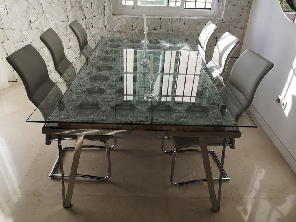 House in Estepona - Image 3