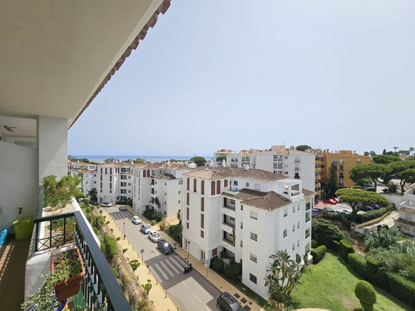 Apartment in Sitio de Calahonda - view 1