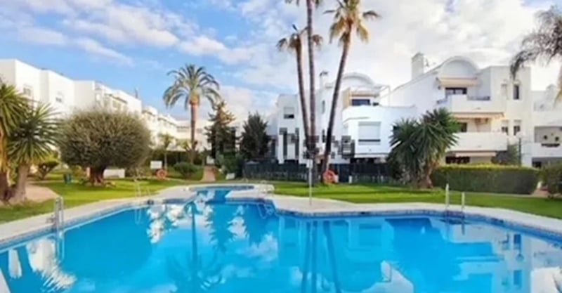 Apartment in Estepona - view 1