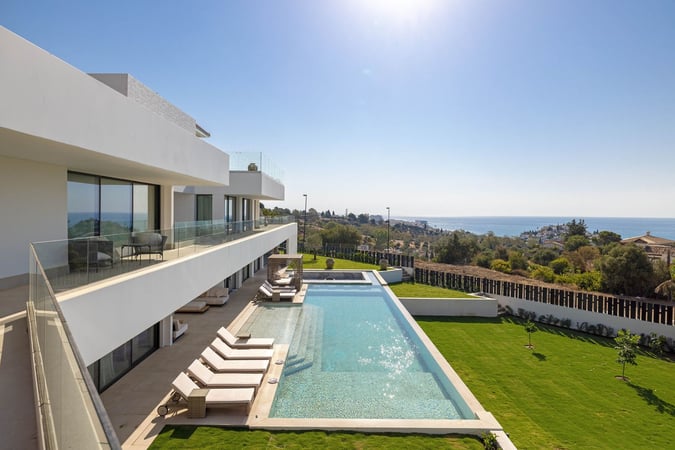 Villa in Benalmadena - view 1