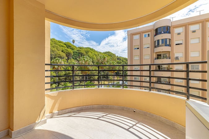 Apartment in Marbella - view 1