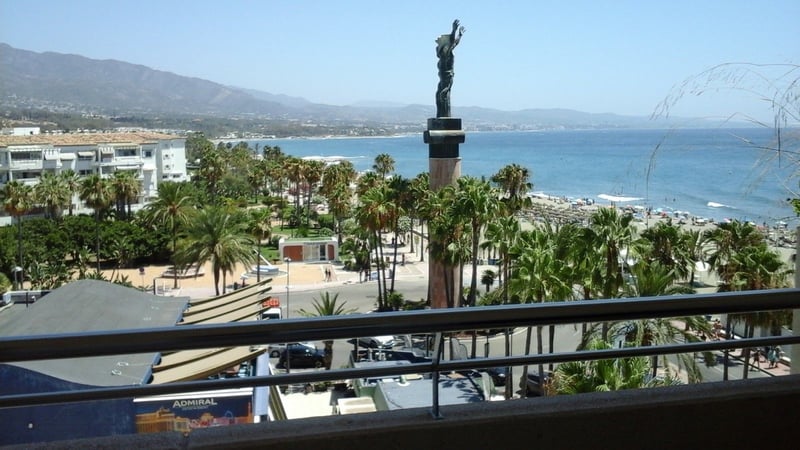 Apartment in Puerto Banus - view 1