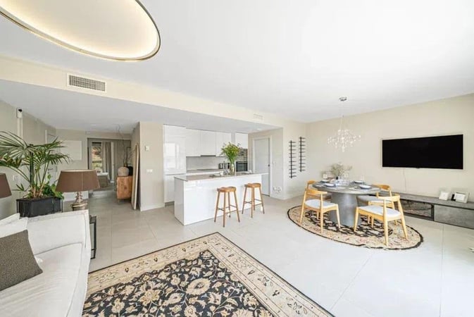 Apartment in Estepona - view 1