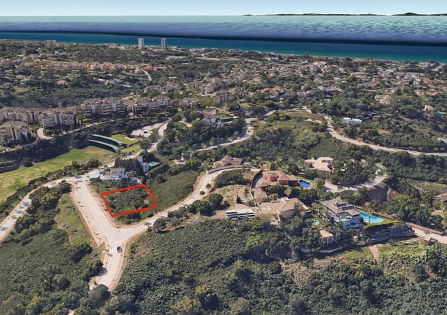 Land in Elviria - view 1