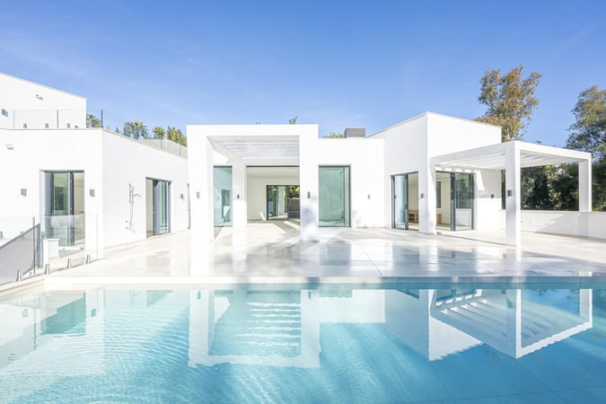 Villa in Sotogrande - view 1