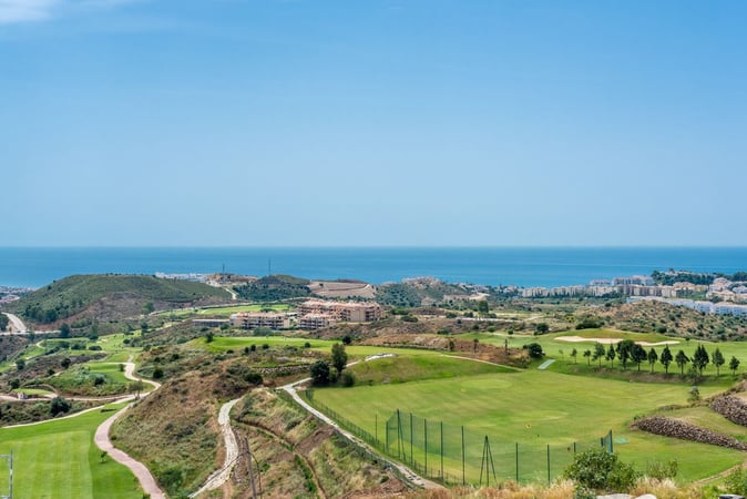Apartment in Sitio de Calahonda - view 1