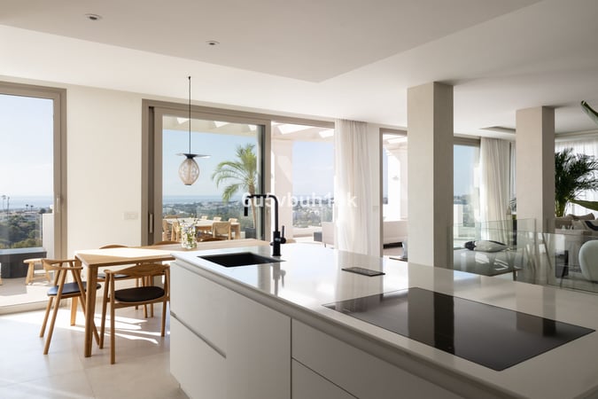 Apartment in Marbella - view 1