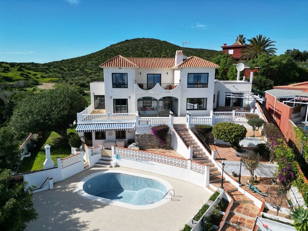Villa in Mijas - view 1