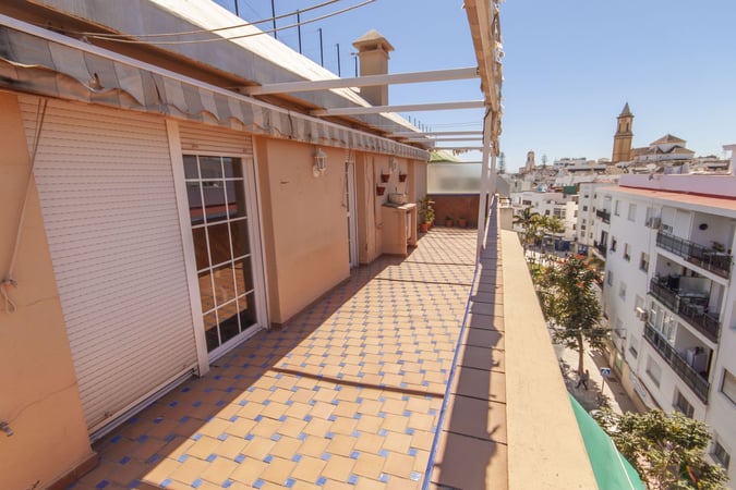 Apartment in Estepona - view 1