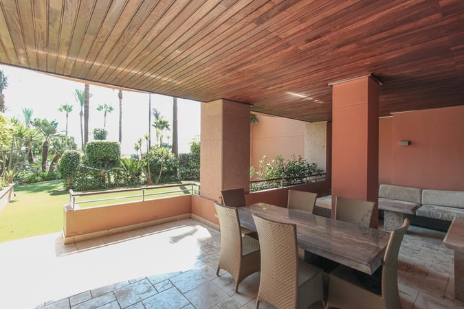 Apartment in Puerto Banus - view 1