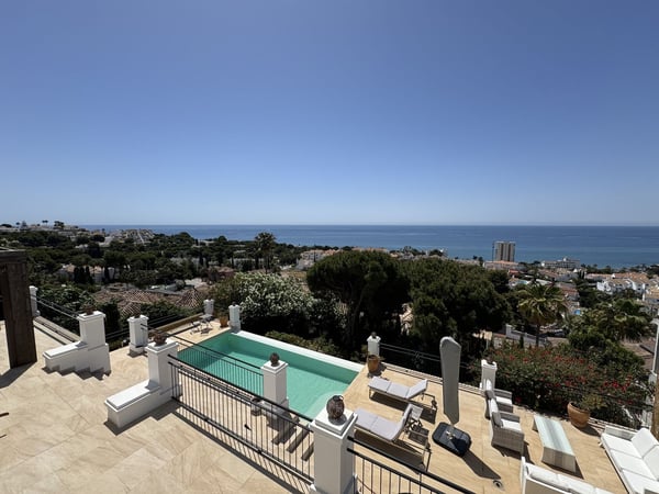 Villa in Malaga - view 1