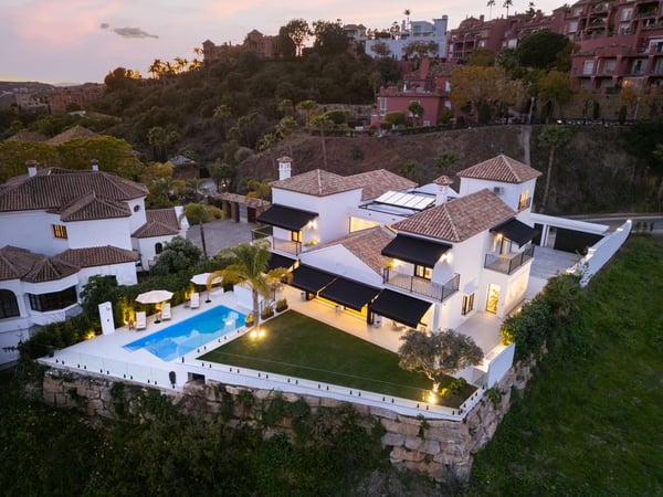 Villa in Malaga - view 1