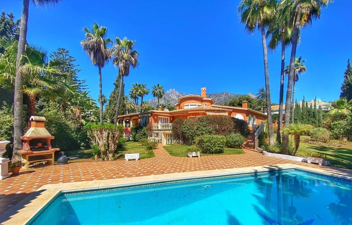 Villa in Malaga - view 1