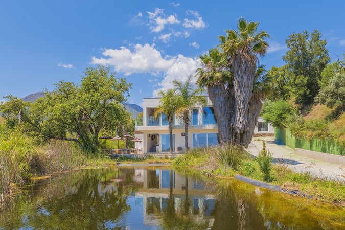 Land in Estepona - view 1