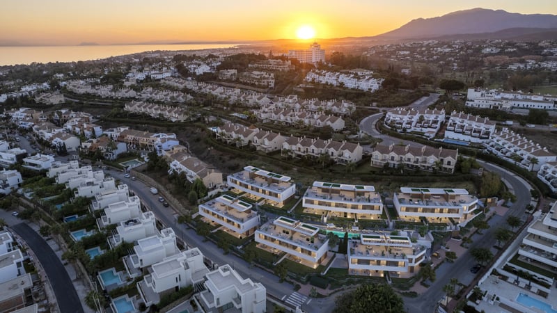 House in El Paraiso - view 1