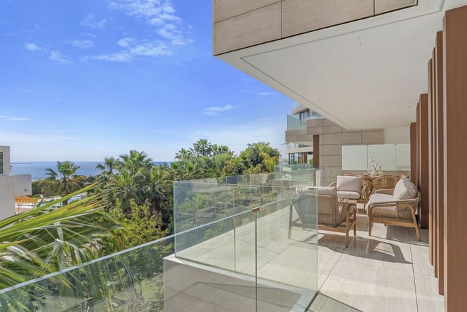 Apartment in Estepona - view 1