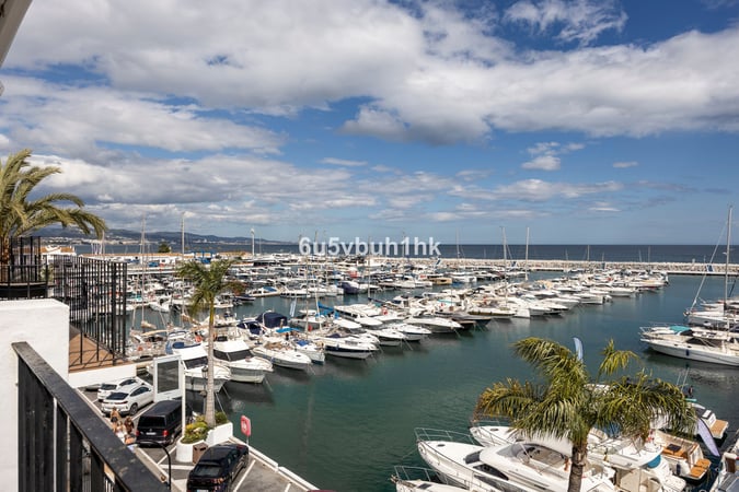 Penthouse in Puerto Banus - view 1