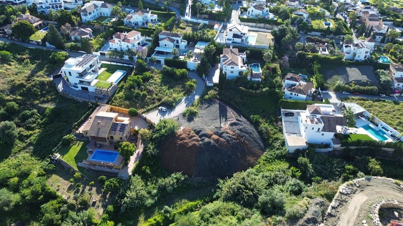 Land in Benahavis - view 1