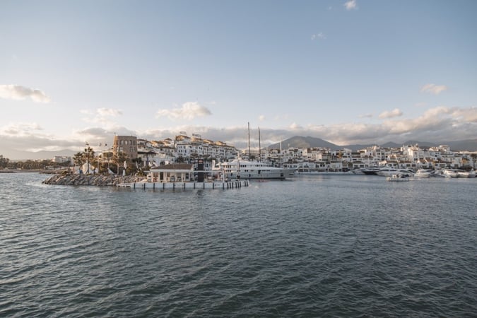 Apartment in Puerto Banus - view 1