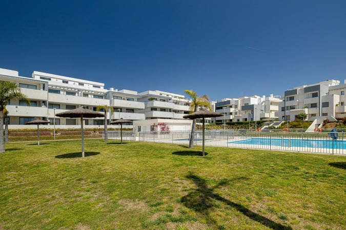 Apartment in Estepona - view 1