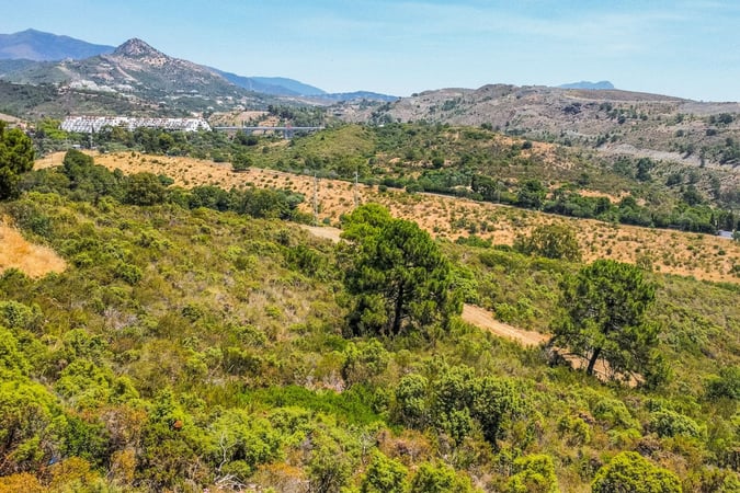 Land in Benahavis - view 1