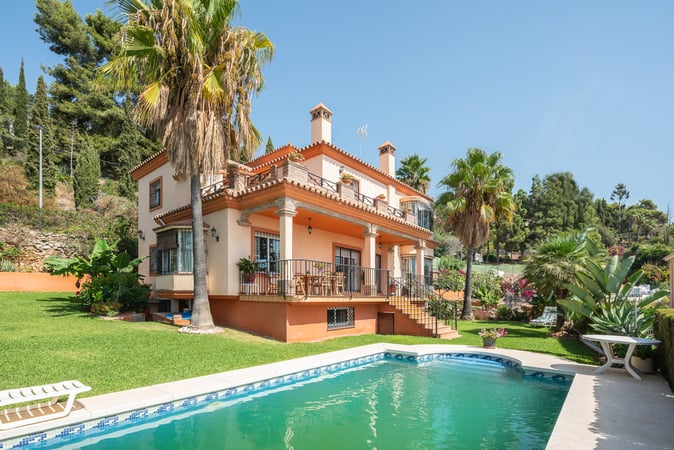 Villa in Marbella - view 1