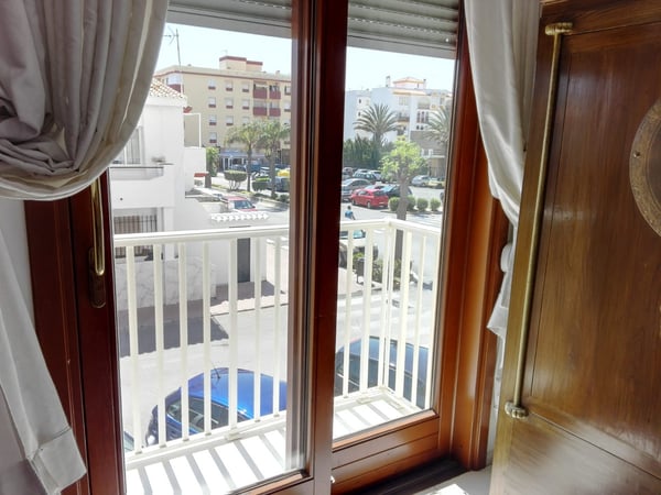 Apartment in San Luis de Sabinillas - view 1