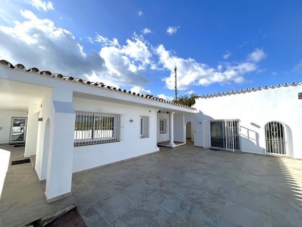 Villa in Mijas - view 1