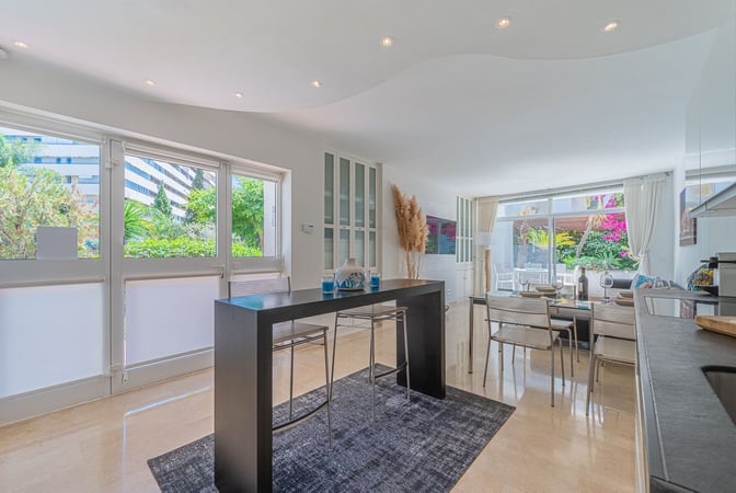 Apartment in Marbella - view 1