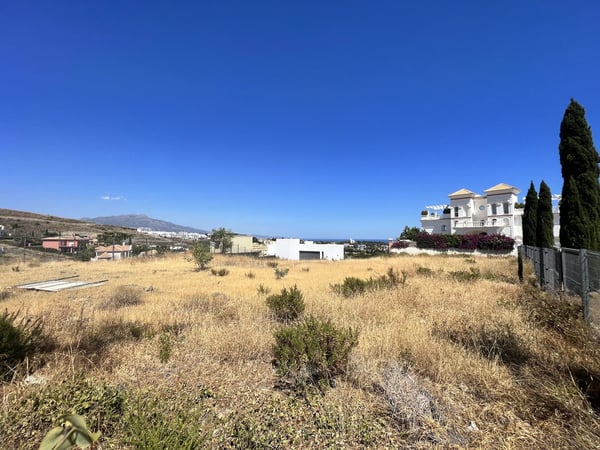 Land in Benahavis - view 1