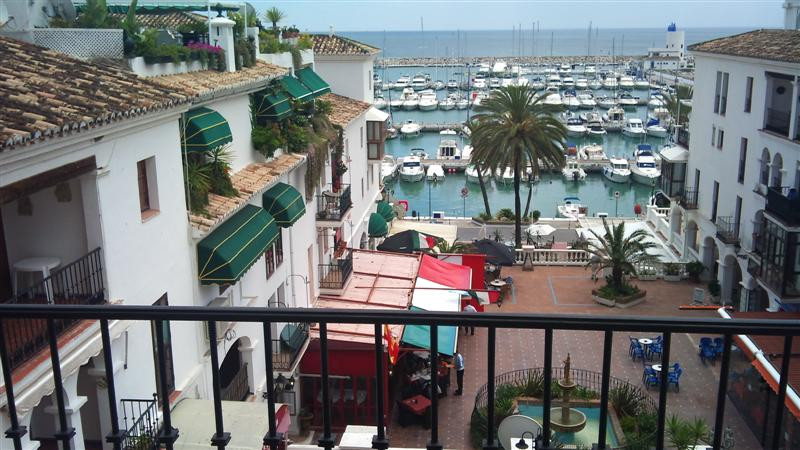 Penthouse in La Duquesa - view 1