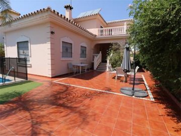 Villa in Torremolinos - view 1