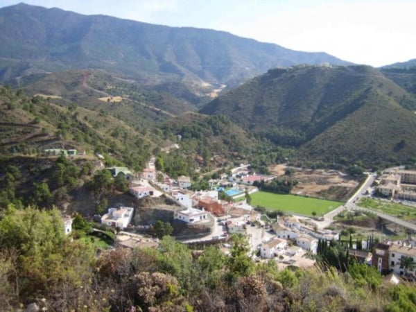 Land in Benahavis - view 1