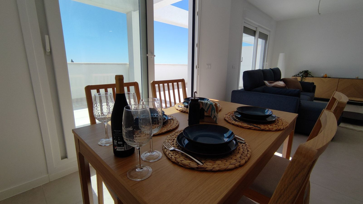 Penthouse in Estepona - Image 4