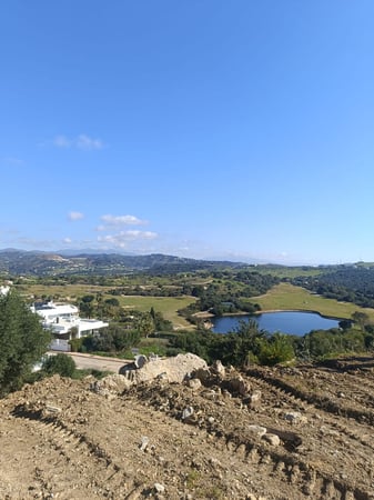 Land in Estepona - view 1