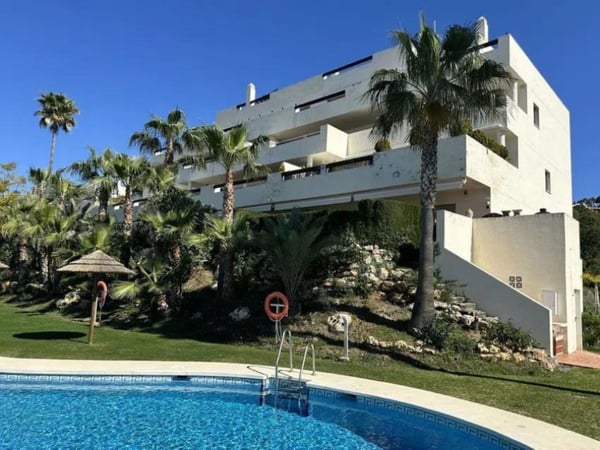 Apartment in Marbella - view 1