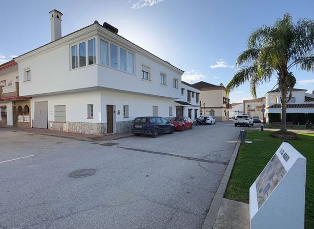Villa in Casares - view 1