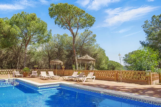 Apartment in Nueva Andalucia - view 1