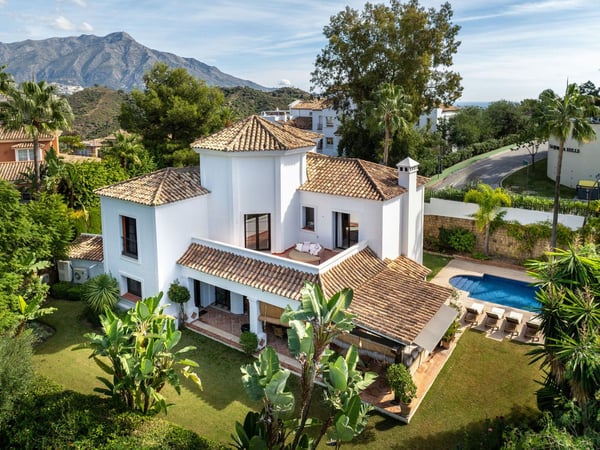 Villa in Malaga - view 1