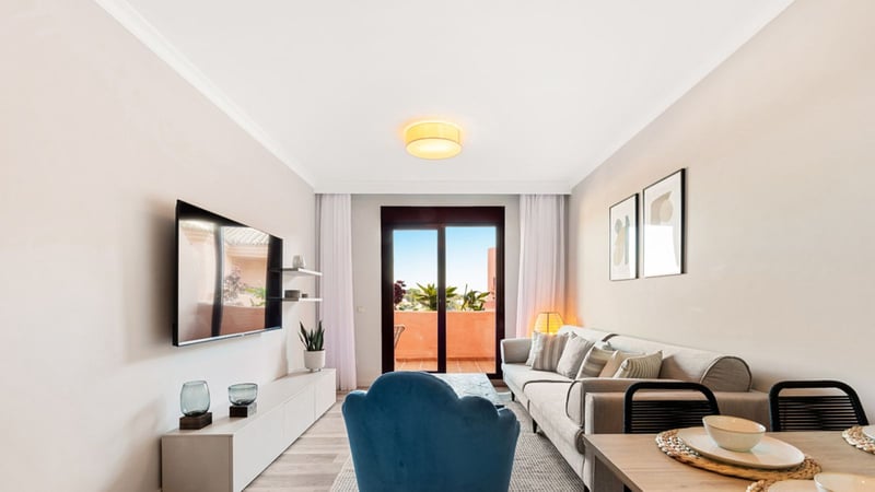 Apartment in El Paraiso - view 1